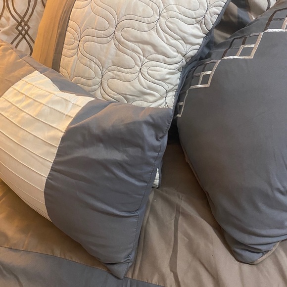 Macy's Bedding Queen Size Comforter Set In Bluetaupewhite Poshmark